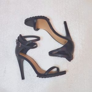 Zara Trafaluc Black Ankle Strap Heels w/Track Sole